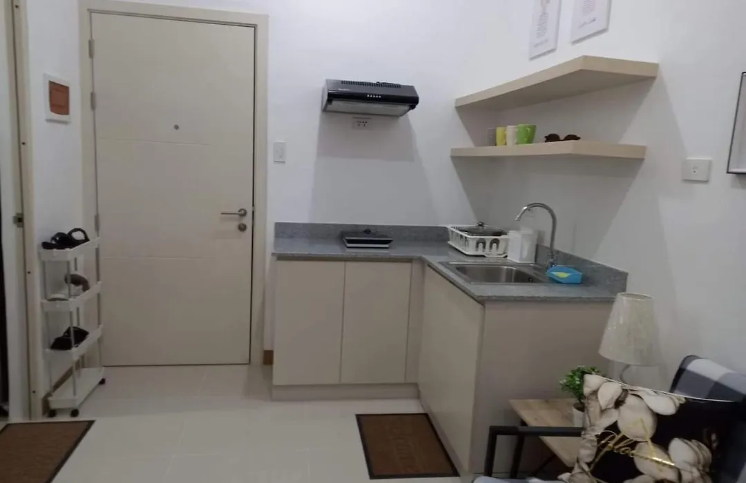 Cozy One Bedroom Resort Type City Living